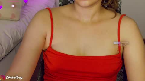Nylaah online show from June 2, 2026, 1:40 am