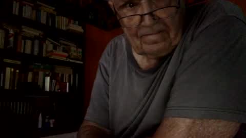 Snapshot of nymouf chatting on August 8, 2026, 8:49 am nymouf online show from August 8, 2026, 8:49 am
