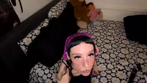 Nymphaea online show from March 4, 2025, 2:06 am