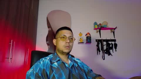 Snapshot of nymphobuddies chatting on November 9, 2025, 2:15 pm David and Steven Independents online show from November 9, 2025, 2:15 pm