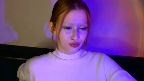 nyra_thira online show from December 14, 2025, 1:44 am