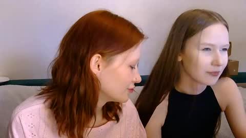 nyra_thira online show from April 19, 2026, 2:16 pm