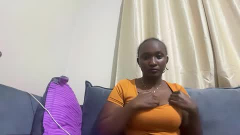 nyrarose online show from January 6, 2026, 1:20 am