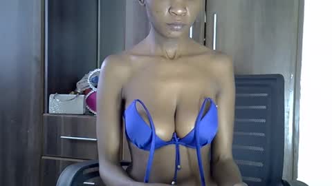 Snapshot of nyverra chatting on May 19, 2026, 6:09 am nyverra online show from May 19, 2026, 6:09 am