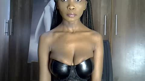 Snapshot of nyverra chatting on June 24, 2026, 8:24 am nyverra online show from June 24, 2026, 8:24 am