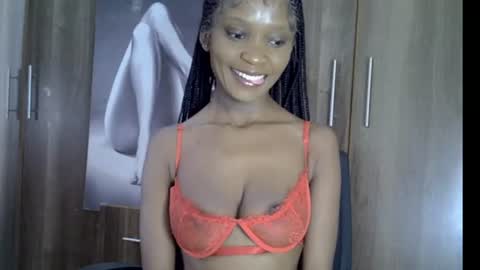 Snapshot of nyverra chatting on July 10, 2026, 8:07 am nyverra online show from July 10, 2026, 8:07 am