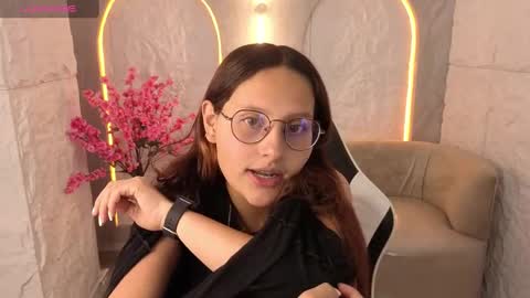 Online 800 to 1400 online show from October 20, 2025, 1:00 pm