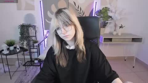 Nyx online show from May 30, 2026, 4:53 am