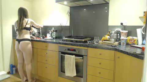 Stef  Derek online show from February 8, 2025, 3:08 am