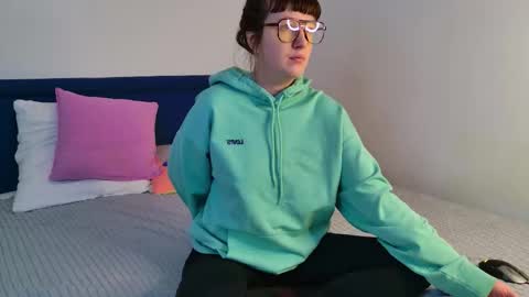 hey hey i am Lora and im new here hope to have some good time here 3 online show from January 6, 2026, 2:10 pm