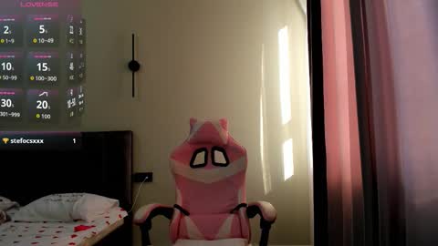 Leila online show from October 14, 2025, 4:24 am