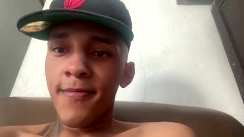 occoner_thebest online show from November 9, 2025, 9:35 pm