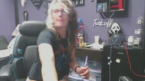 Snapshot of oddywithabody chatting on October 13, 2025, 7:08 am Oddy With A Body online show from October 13, 2025, 7:08 am