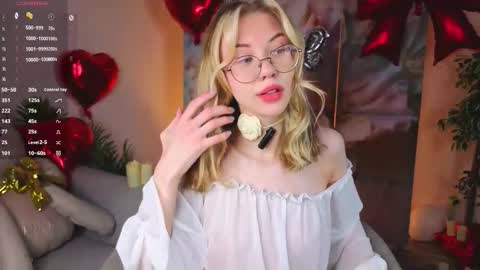 Snapshot of odelyncure chatting on February 14, 2026, 1:19 pm Lynna online show from February 14, 2026, 1:19 pm