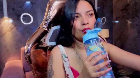 Snapshot of odette_b chatting on November 25, 2025, 3:28 am odette_b online show from November 25, 2025, 3:28 am