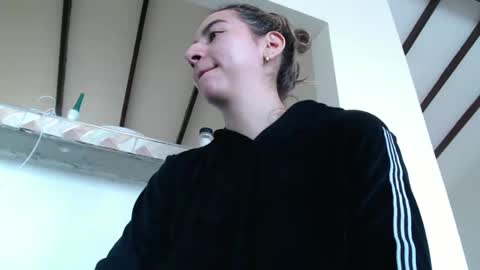 Snapshot of odette_brigh_ chatting on February 12, 2025, 5:05 pm Val online show from February 12, 2025, 5:05 pm