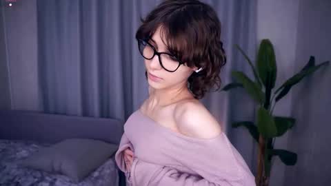 Thea online show from October 22, 2025, 7:02 pm