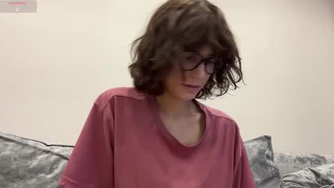 Thea online show from February 26, 2026, 4:33 am