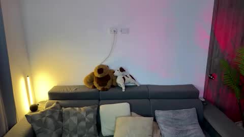 Snapshot of odin_blake chatting on October 22, 2025, 2:45 am ODIN online show from October 22, 2025, 2:45 am