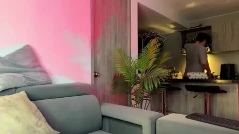 Snapshot of odin_blake chatting on October 24, 2025, 3:25 am ODIN online show from October 24, 2025, 3:25 am