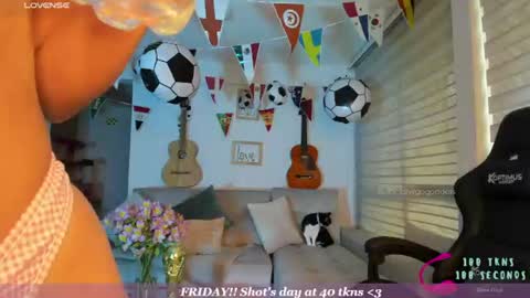    Help me reach 50 thumbs up online show from July 3, 2026, 8:48 pm
