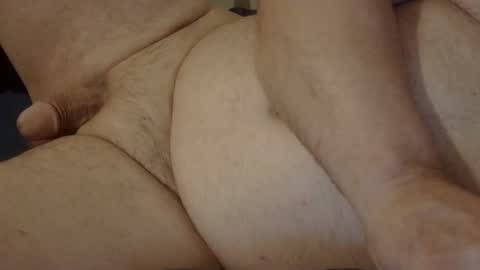 Snapshot of offsides10 chatting on November 14, 2025, 7:40 am WantsToTryACouple online show from November 14, 2025, 7:40 am