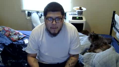 Snapshot of oflores77 chatting on October 1, 2025, 12:22 pm oscar flores online show from October 1, 2025, 12:22 pm