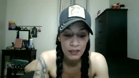 Snapshot of oglitcouple chatting on September 17, 2025, 11:06 pm Lit en Cama online show from September 17, 2025, 11:06 pm