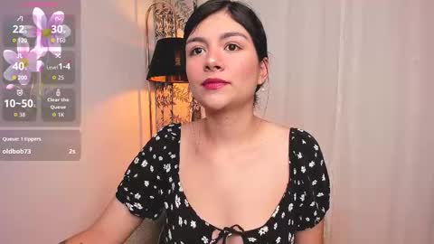  Holly  online show from October 10, 2025, 11:48 pm