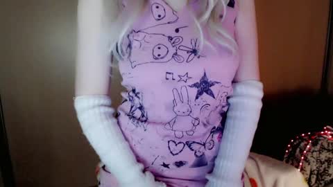 Milly online show from April 25, 2026, 5:54 pm