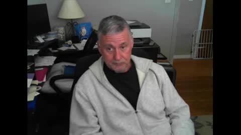 Snapshot of ohfukitsbob chatting on September 9, 2025, 3:33 pm ohfukitsbob online show from September 9, 2025, 3:33 pm