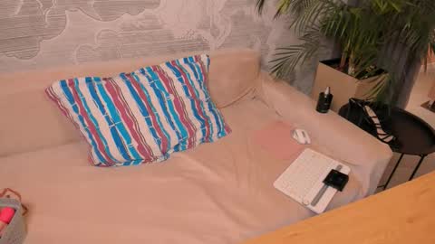 Maria online show from November 25, 2025, 11:27 pm