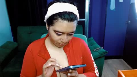 Snapshot of ohmysqueak chatting on April 17, 2026, 11:02 am ohmysqueak online show from April 17, 2026, 11:02 am