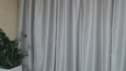 Iren online show from October 11, 2025, 6:34 am