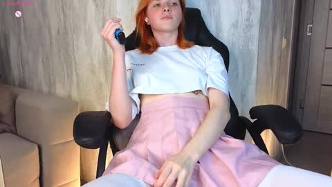 Snapshot of ohyumiyes chatting on September 11, 2025, 9:37 pm Yumi online show from September 11, 2025, 9:37 pm