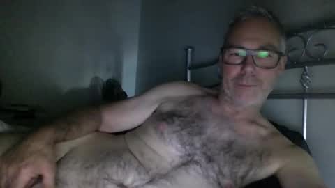 oiledcouple1 online show from September 21, 2025, 9:44 am