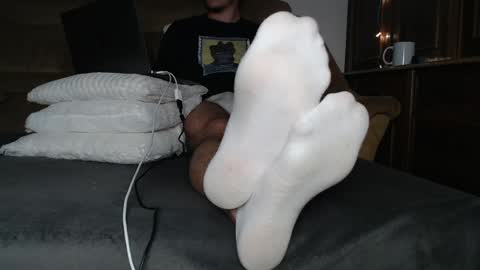 okayletschill online show from April 10, 2026, 11:09 pm