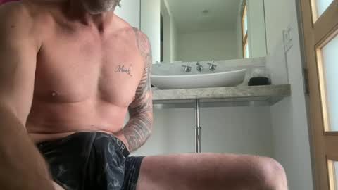 Snapshot of oki42 chatting on July 8, 2026, 3:16 pm oki42 online show from July 8, 2026, 3:16 pm