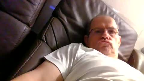 Snapshot of olbert167 chatting on December 14, 2024, 6:30 pm olbert167 online show from December 14, 2024, 6:30 pm