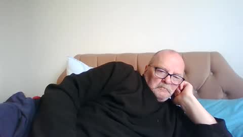 old_fkr online show from December 16, 2024, 12:49 pm