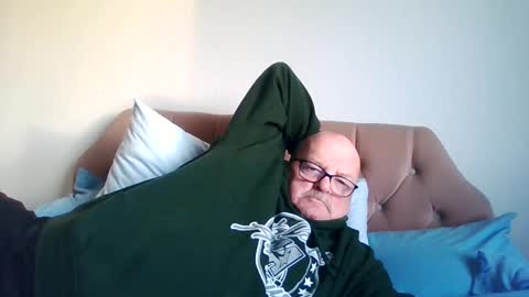 old_fkr online show from January 14, 2025, 3:26 pm