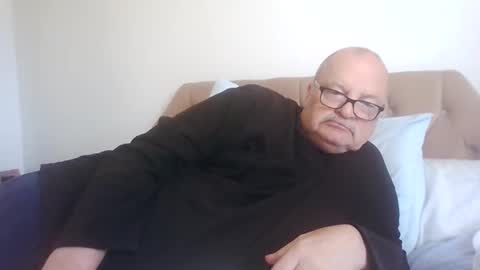 old_fkrr_ online show from September 29, 2025, 9:58 am