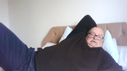 old_fkrr_ online show from October 1, 2025, 9:04 am