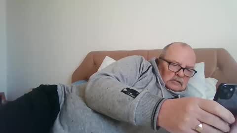 old_fkrr_ online show from November 20, 2025, 11:21 am