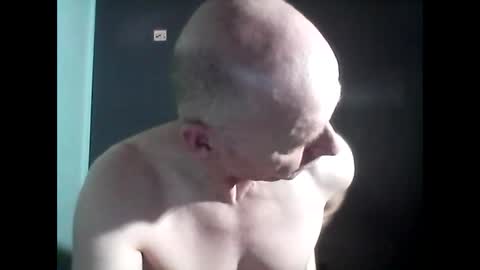 oldbuthorny62 online show from February 28, 2025, 6:21 am