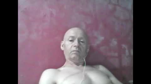 oldbuthorny62 online show from May 27, 2026, 1:35 am