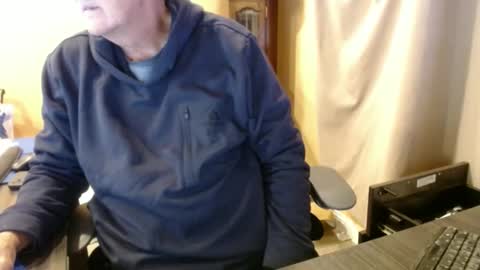 Snapshot of olderandwiser chatting on December 19, 2024, 6:23 am Older and Wiser online show from December 19, 2024, 6:23 am