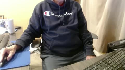 Snapshot of olderandwiser chatting on December 30, 2024, 5:26 am Older and Wiser online show from December 30, 2024, 5:26 am