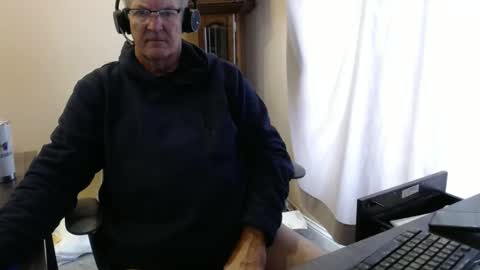 Snapshot of olderandwiser chatting on January 8, 2025, 4:22 pm Older and Wiser online show from January 8, 2025, 4:22 pm