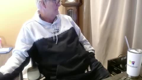 Snapshot of olderandwiser chatting on January 14, 2025, 2:29 am Older and Wiser online show from January 14, 2025, 2:29 am